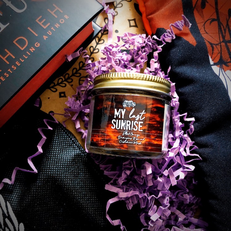 Fairyloot October 2019 candle
